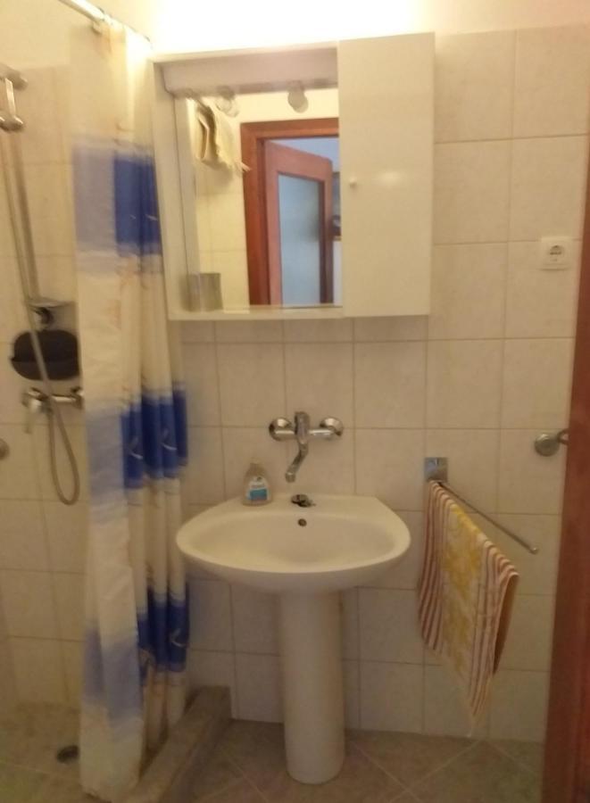 Jakov Stari Grad